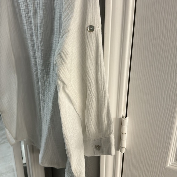 Pinch button up blouse - Picture 7 of 8